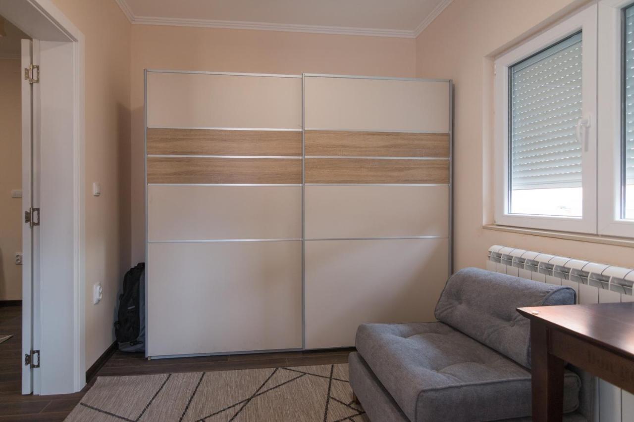 Apartment Lili 巴伊纳巴什塔 外观 照片
